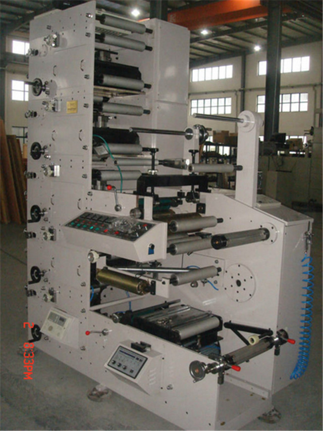 full view of YXFP-320-4 flexo printing machine auto sticker 