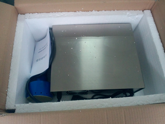 packaging of the the hand held heat induction cap sealing ma