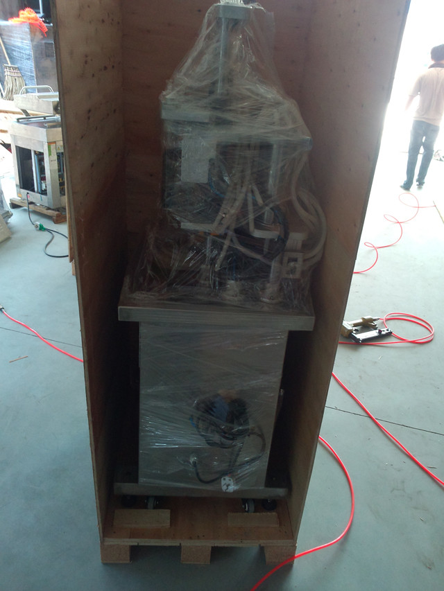 wooden packing of 4 heads Semi-automatic Filling Machine for