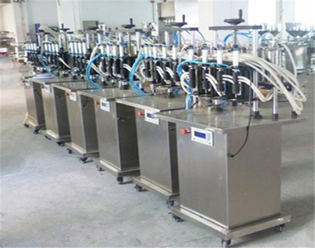 4 head Filling Machines for Perfume nail polish vacuum liquid filler equipment for glass bottles Semi-automatic machinery 