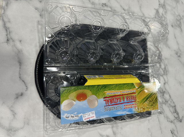 egg tray sticker labeler.jpg