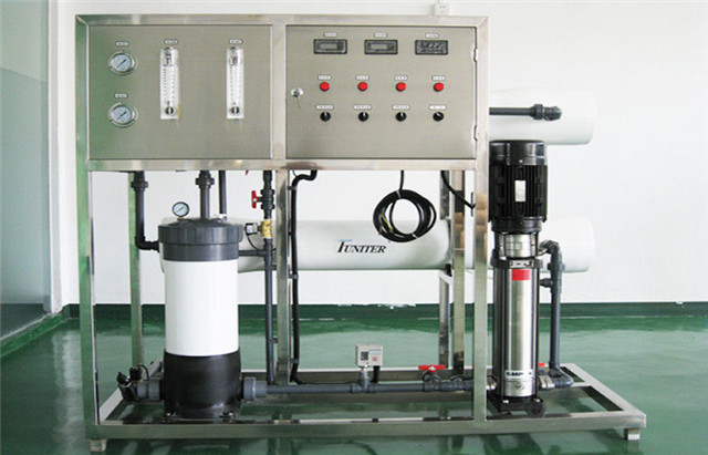 detailed view of Reverse Osmosis water purification treating