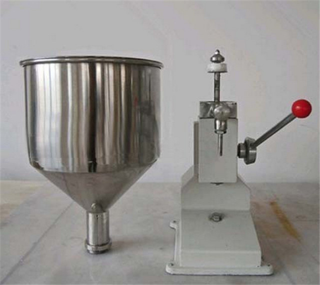 product details of YX-A hand operated liquid filler.jpg