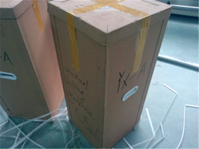 packaging of YX-A hand operated liquid filler.jpg
