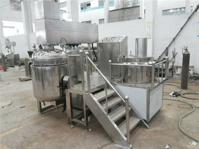 side view of 350L vacuum homogenizing emulsion machine with 