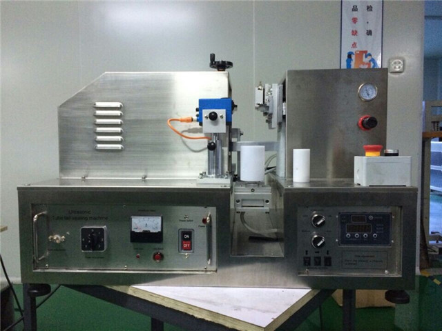 front view of YX-005 ultrasound tube sealing machine semi au