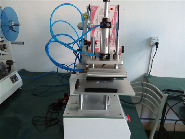 full view of YX-LM510 flat surface  item labeller.jpg