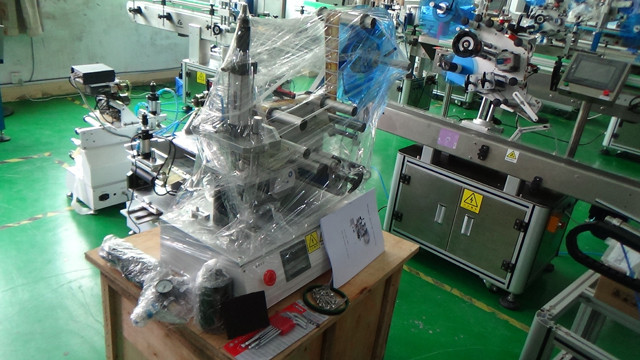 workshop of semi-automatic flat-surface labeler.jpg