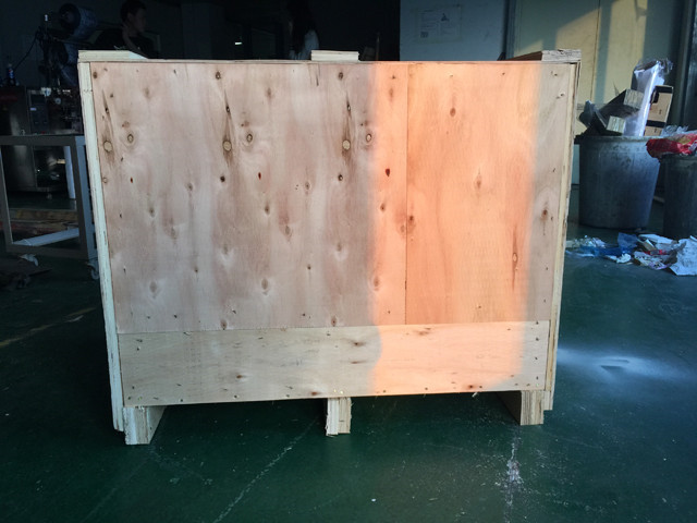 wooden crate packaging for YX-006 ultrasonic sealer.jpg