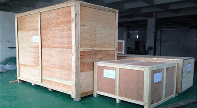 wooden crate packing for the horizontal flow wrapping machin