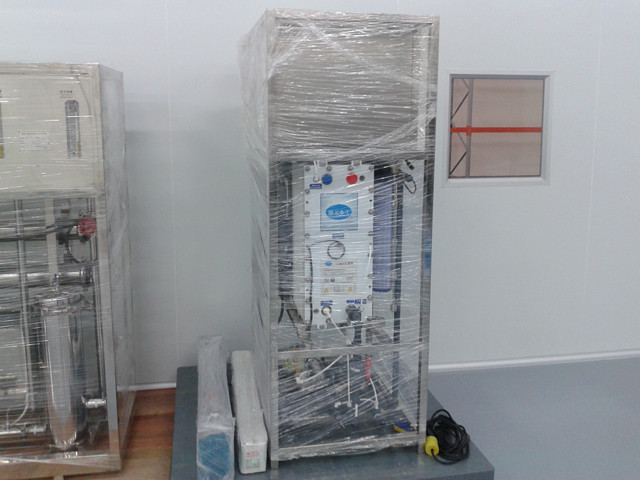 film packing of  YX-W1000 water purification system.jpg