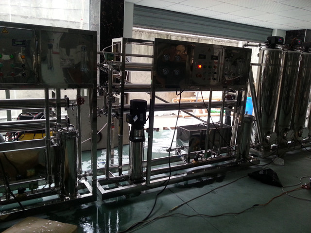 full view of  YX-W1000 water purification system.jpg