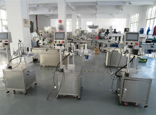 flat surface top labeling machine automatic at factory.jpg