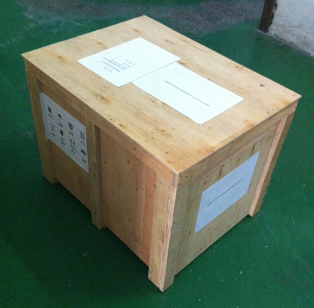 packaging of oval bottle labelling machines before delivery.